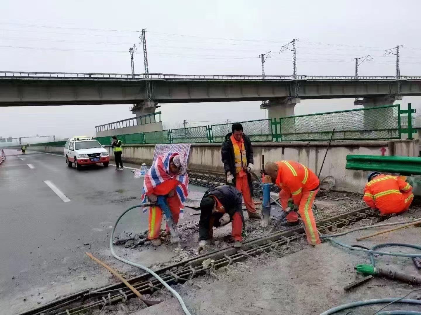 吐鲁番桥梁伸缩缝抢修料